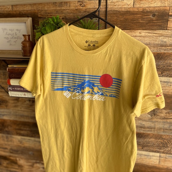Mens Colombia tee - Picture 1 of 2